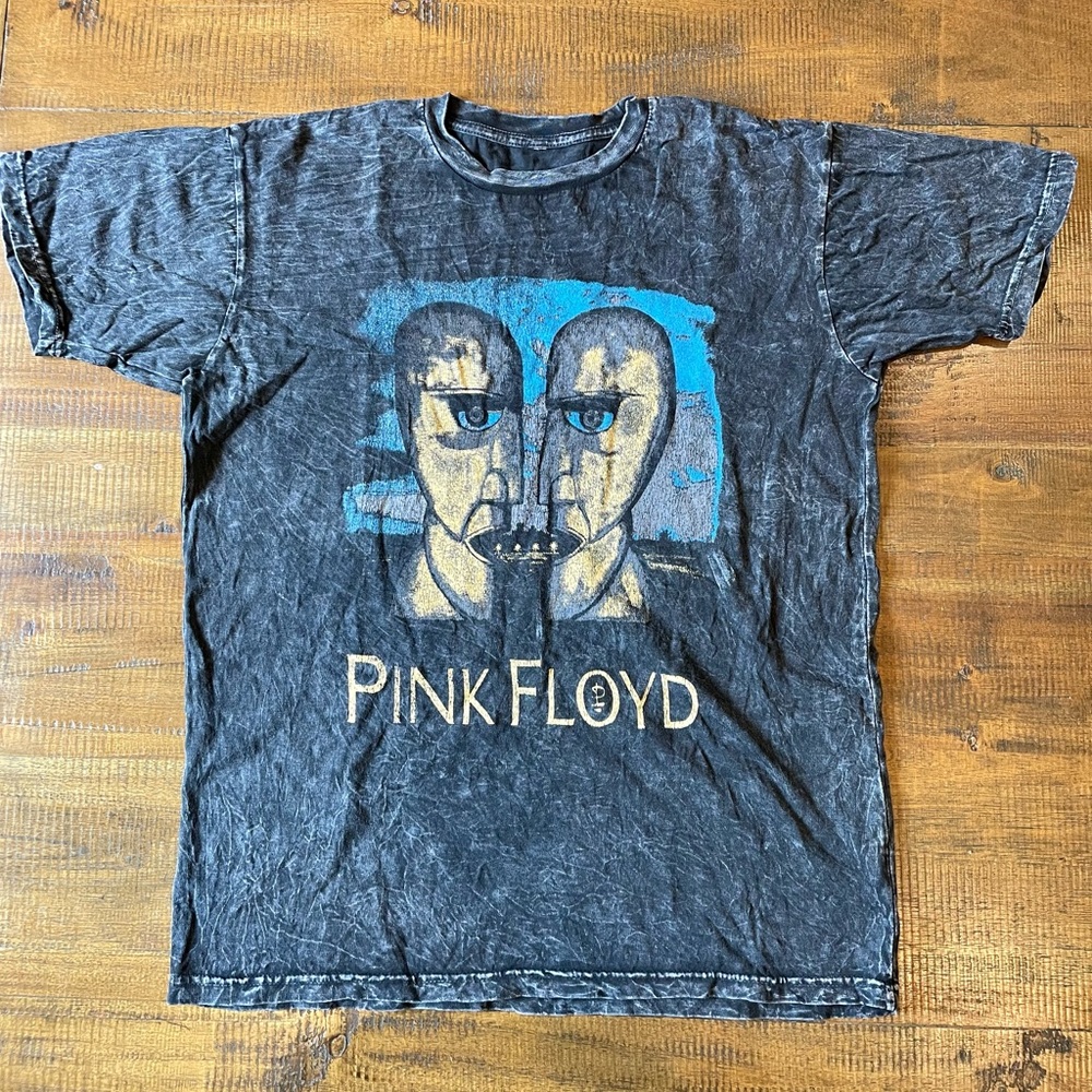Pink Floyd band tee